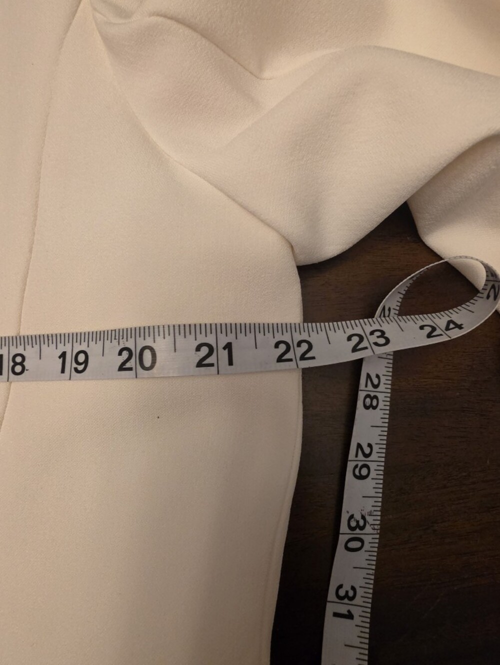 Tahari Arthur S. Levine Cream Blazer with Black Trim Contrast - Size 16 - Picture 5 of 6